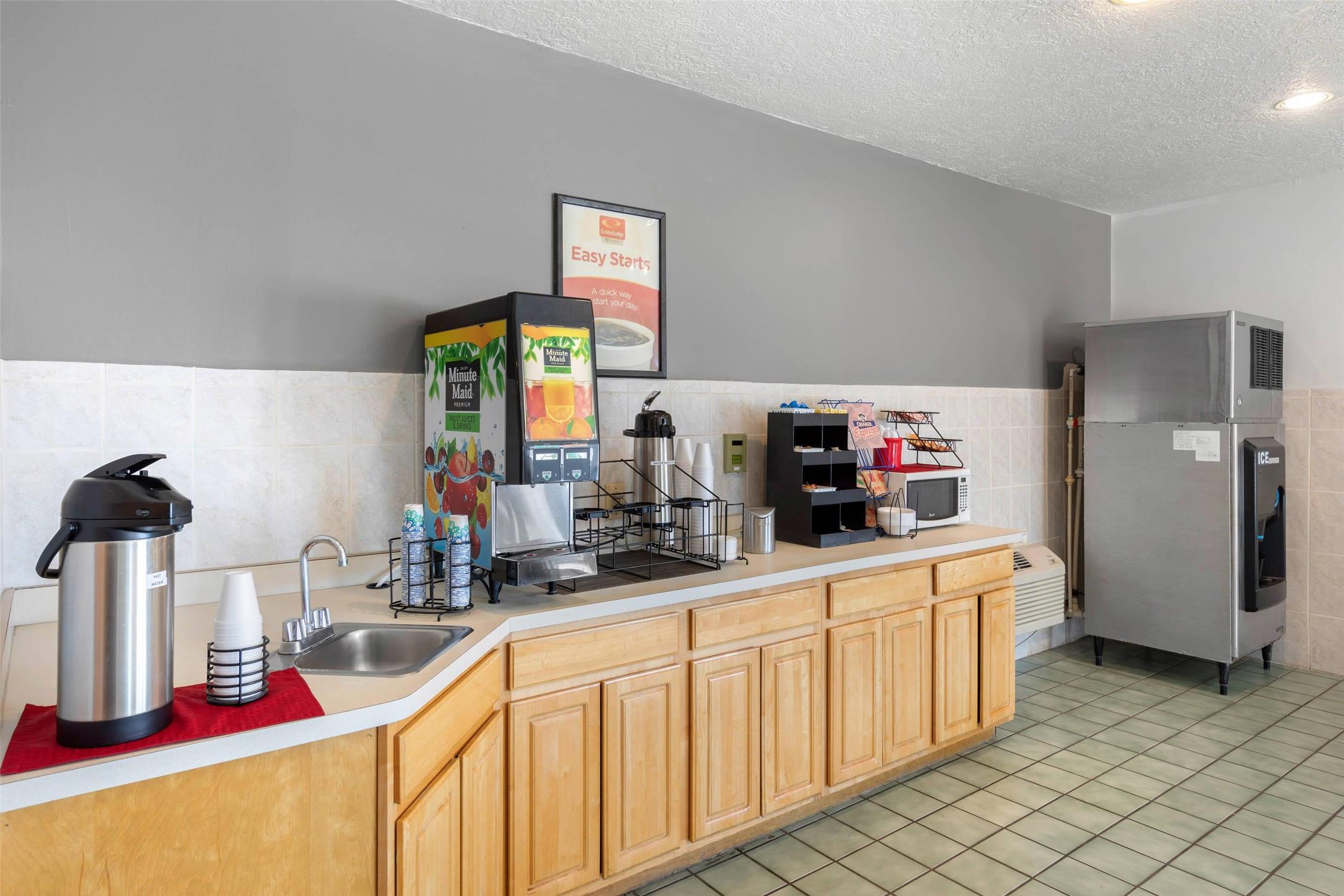 Econo Lodge Inn & Suites Socorro NM 1/12