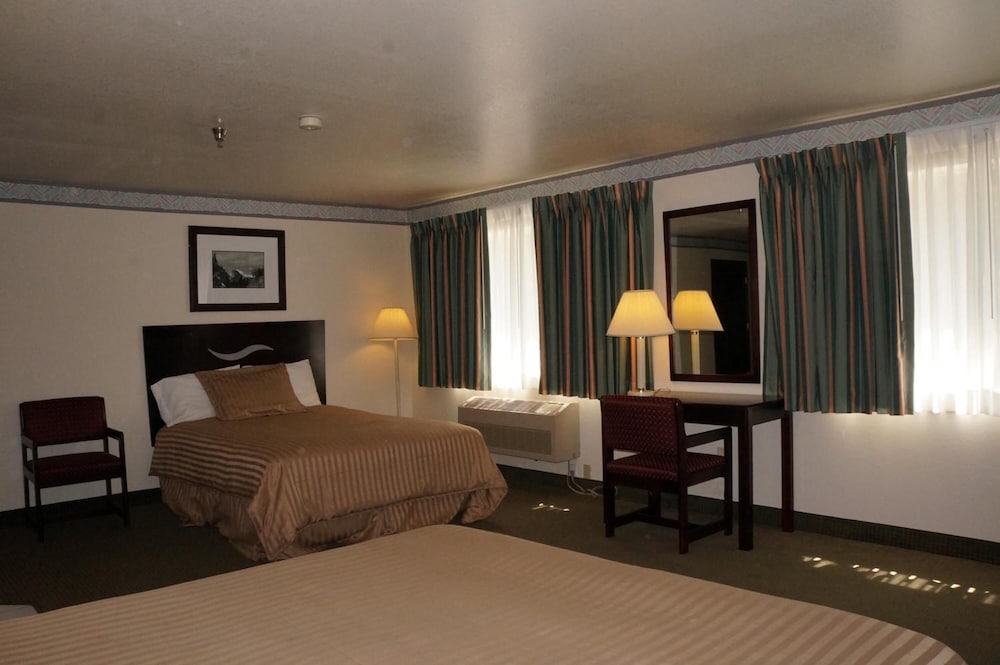 The Inelle, Oakhurst Yosemite, a Tribute Portfolio Hotel 10/46