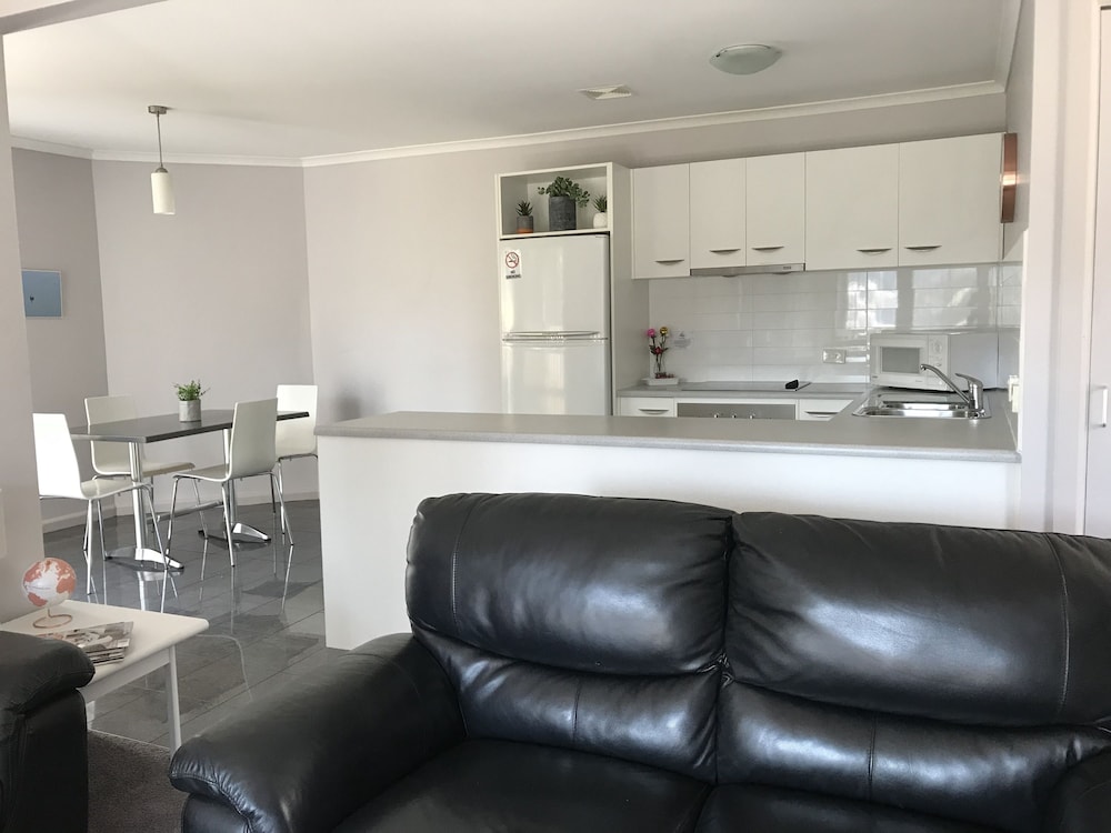 Edgewater Terraces At Metung 44/65