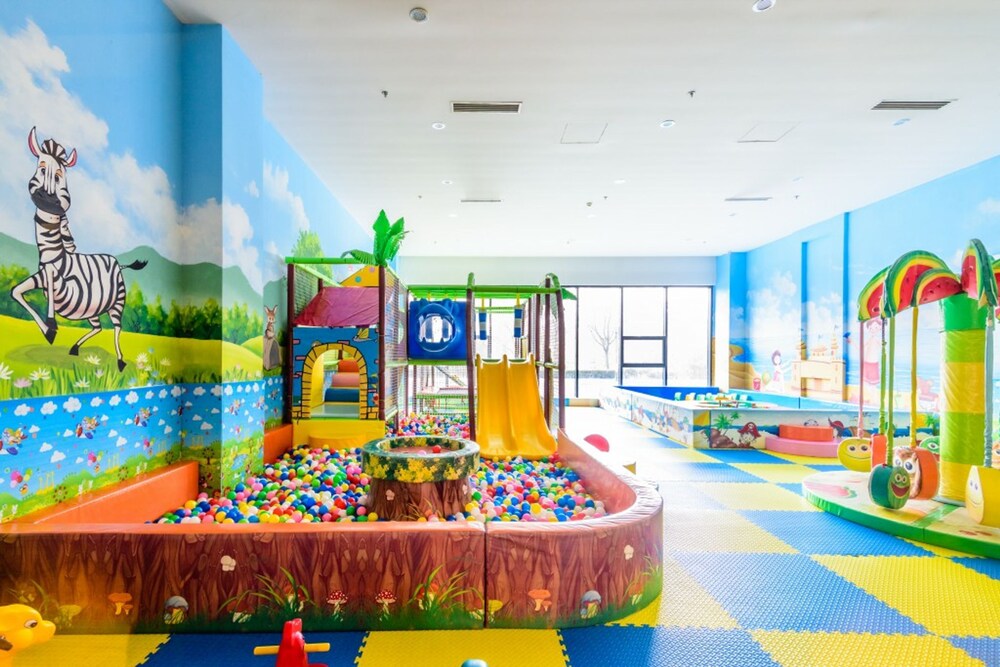 Wyndham Grand Hotel Qingdao 44/50