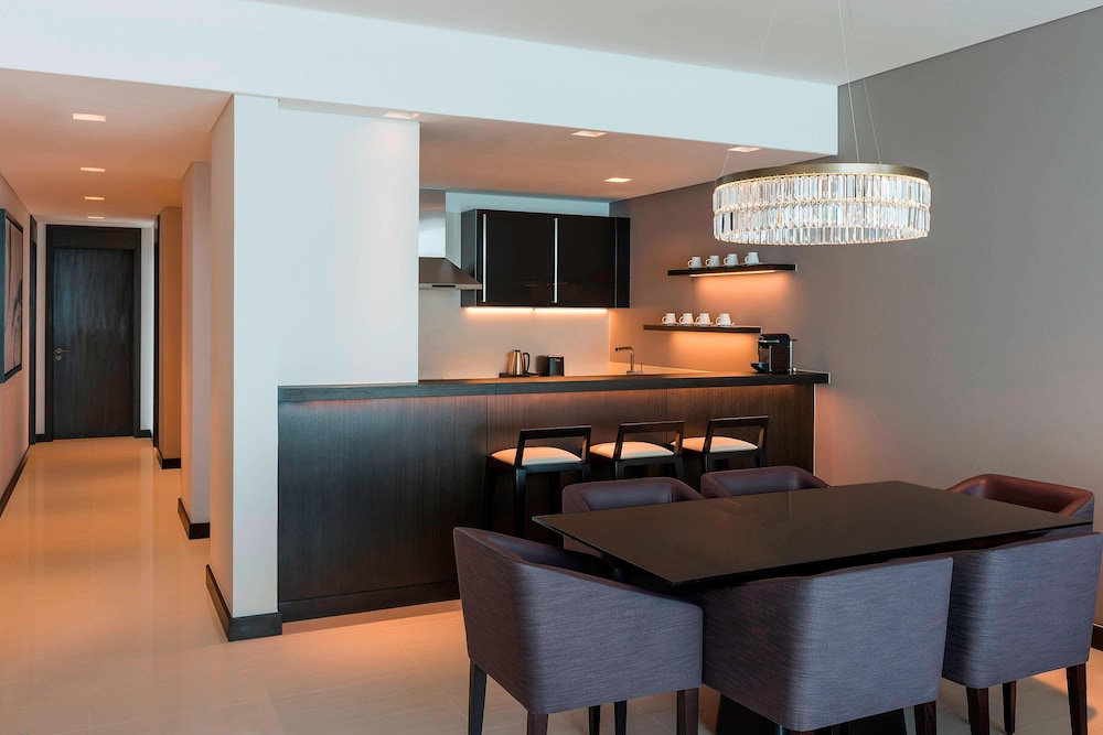 Sheraton Grand Hotel Dubai 33/45