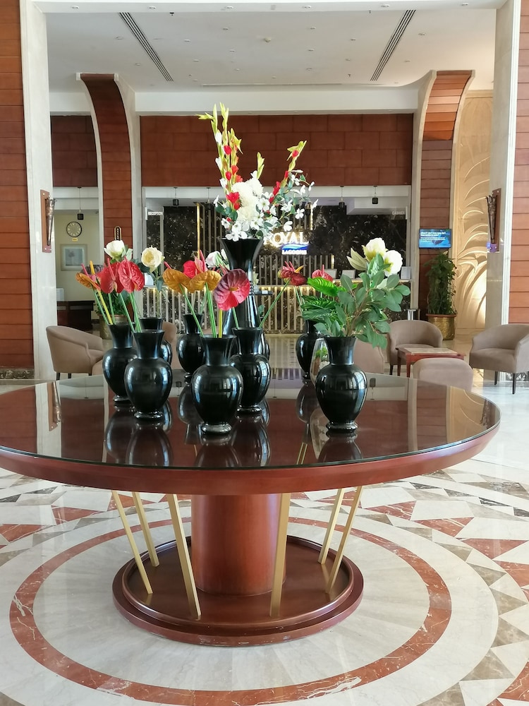 Royal Lagoons Aqua Park Resort And Spa 25/50