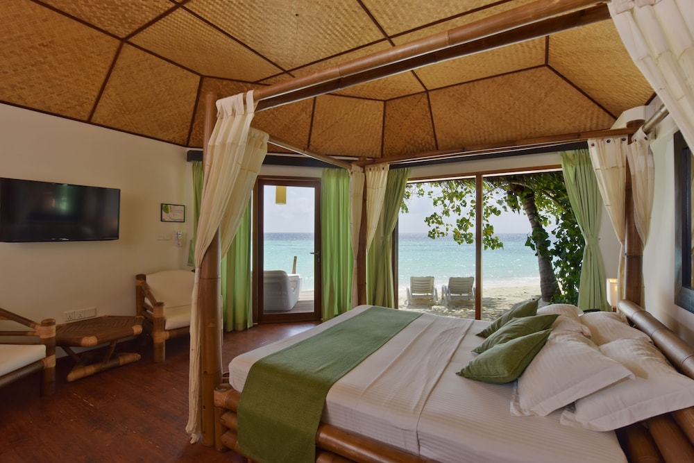 Safari Island Resort 17/58