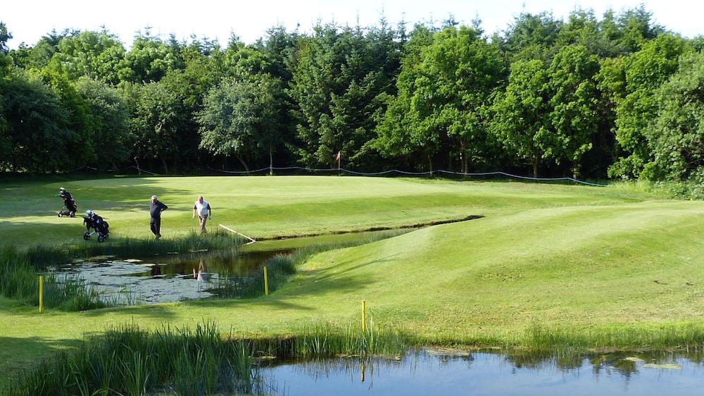 The Green Hotel Golf Leisure Resort 35/60
