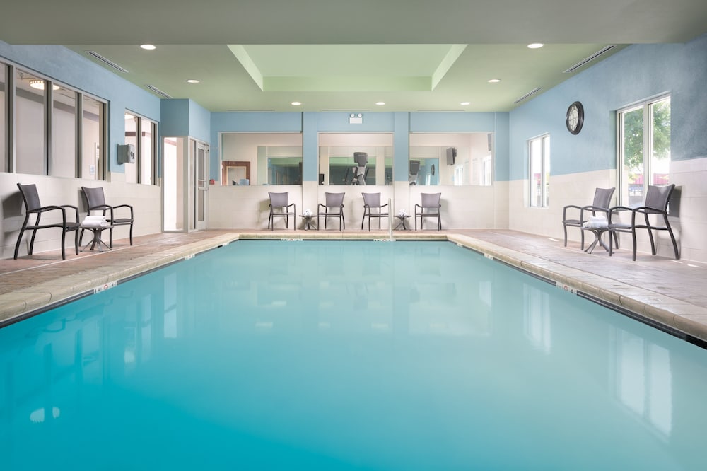 Holiday Inn Express Hotel And Suites Chattanooga Downtown 5/52