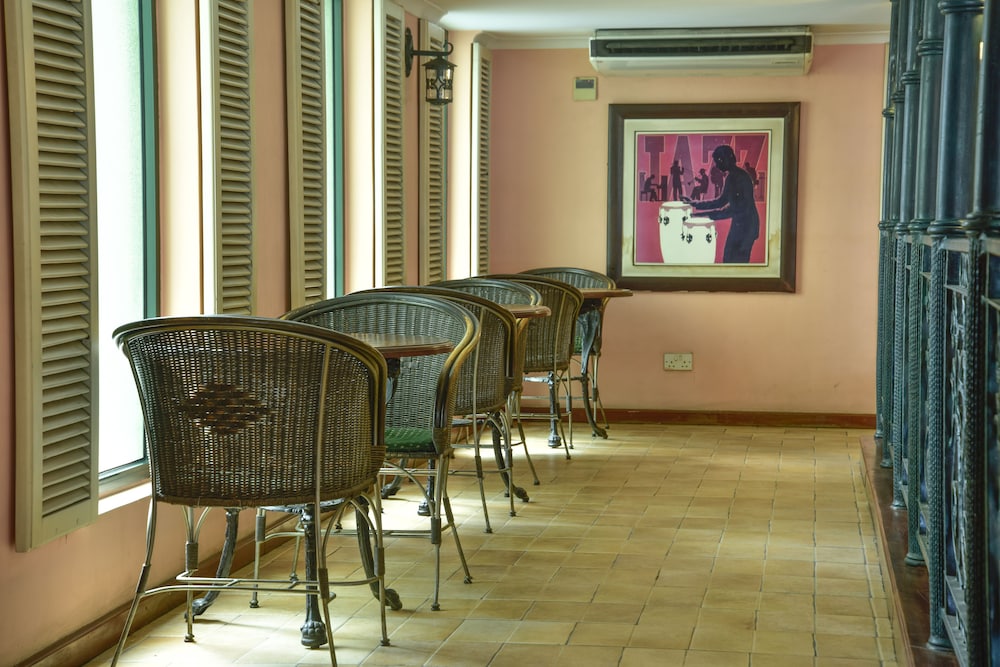 Harbour View Suites 54/60