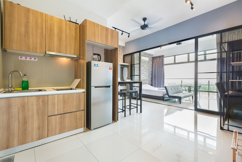 Palazio Serviced Apartment 15/50