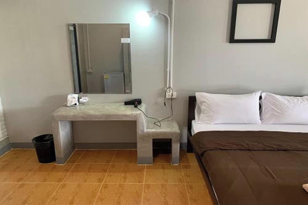 BUDGET, DOUBLE BED