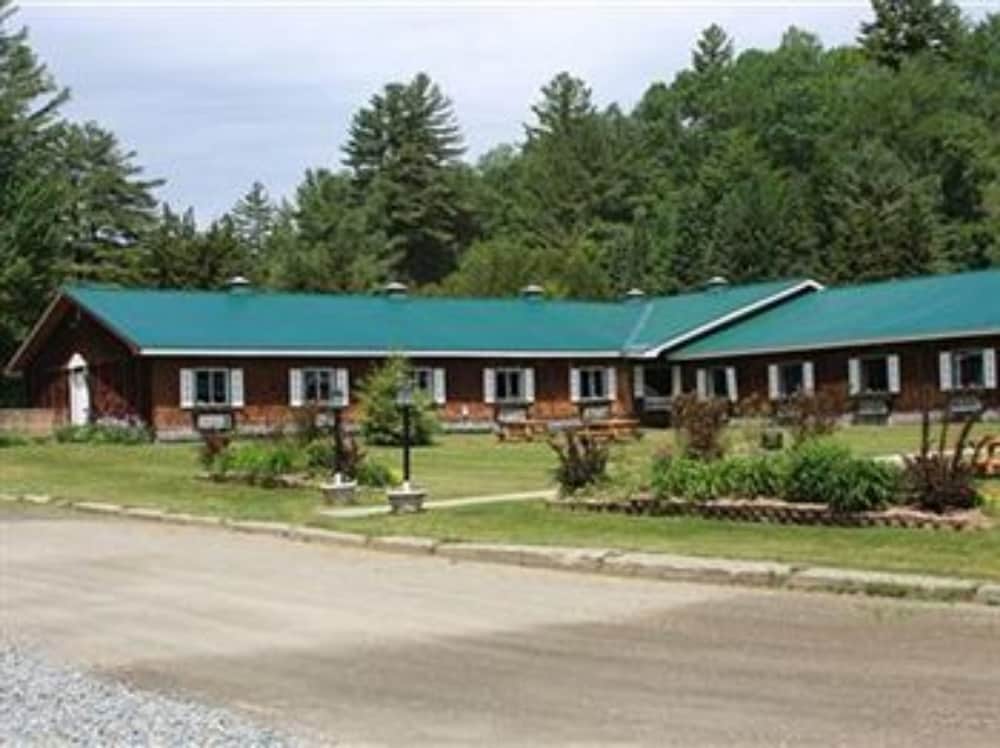 NORTHERN LIGHTS LODGE 6/70