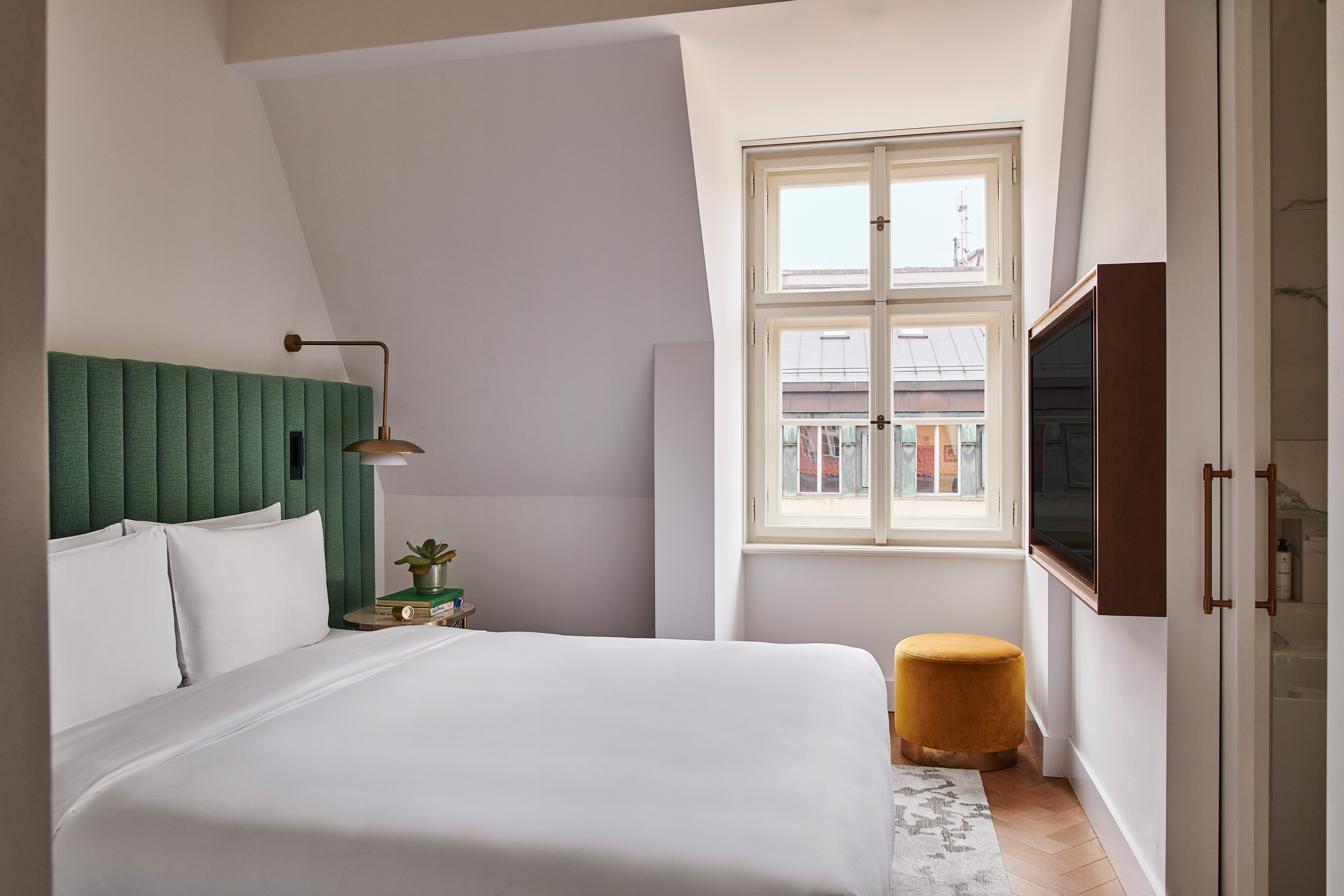 Andaz, Suite