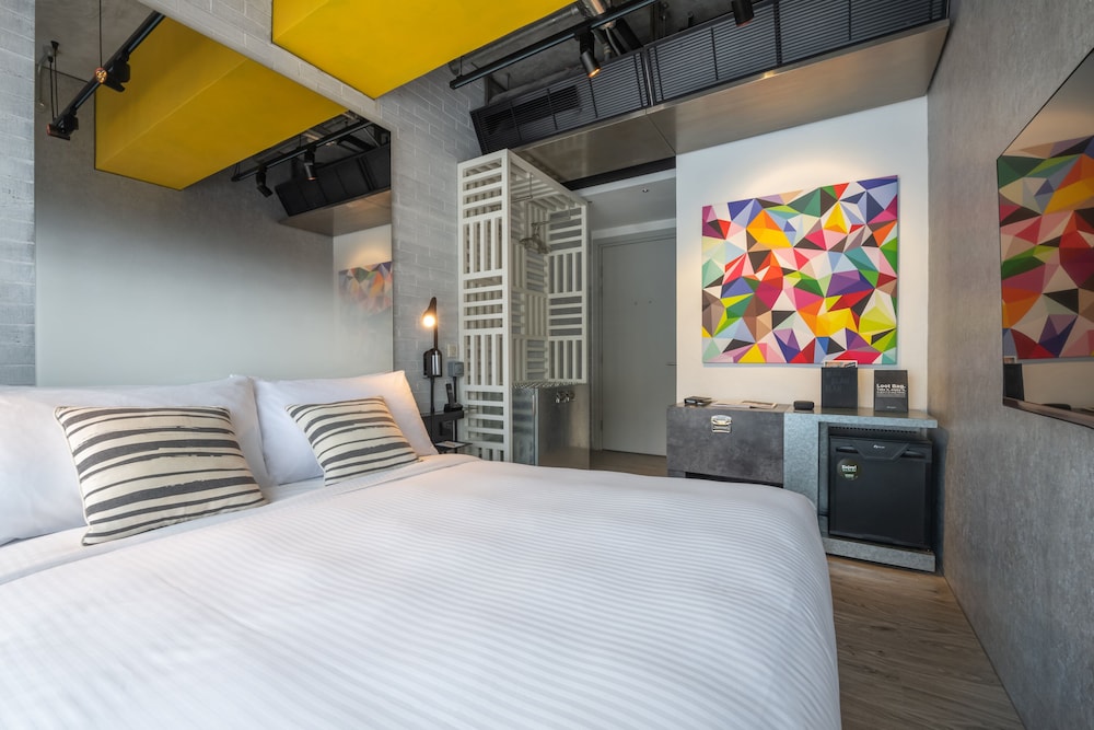 Ovolo Southside 8/56