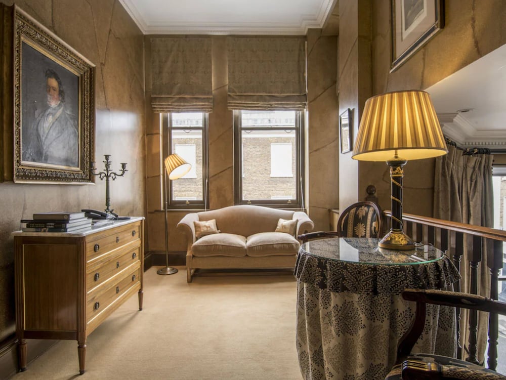 San Domenico House Hotel 40/56