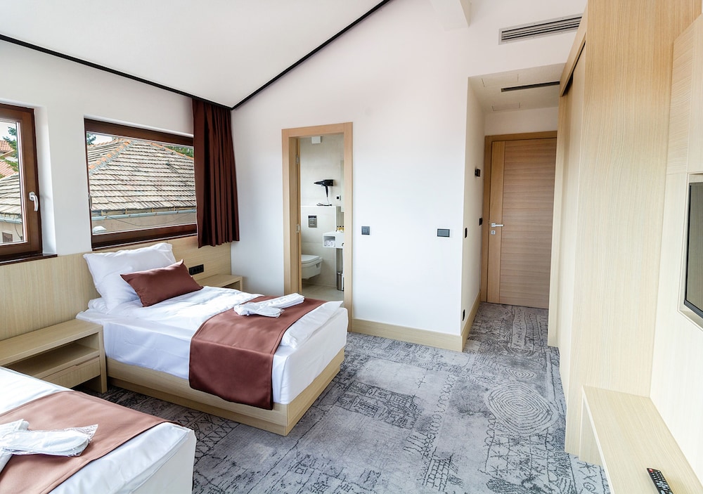Hotel Boss 19/50