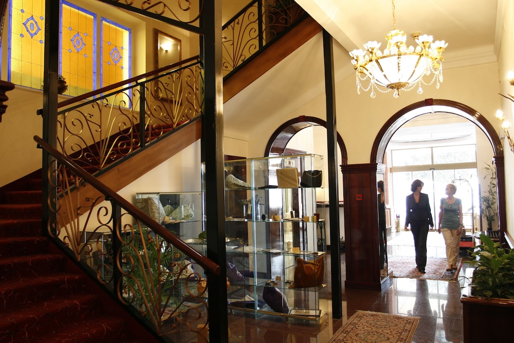 Hotel Mozart 5/51