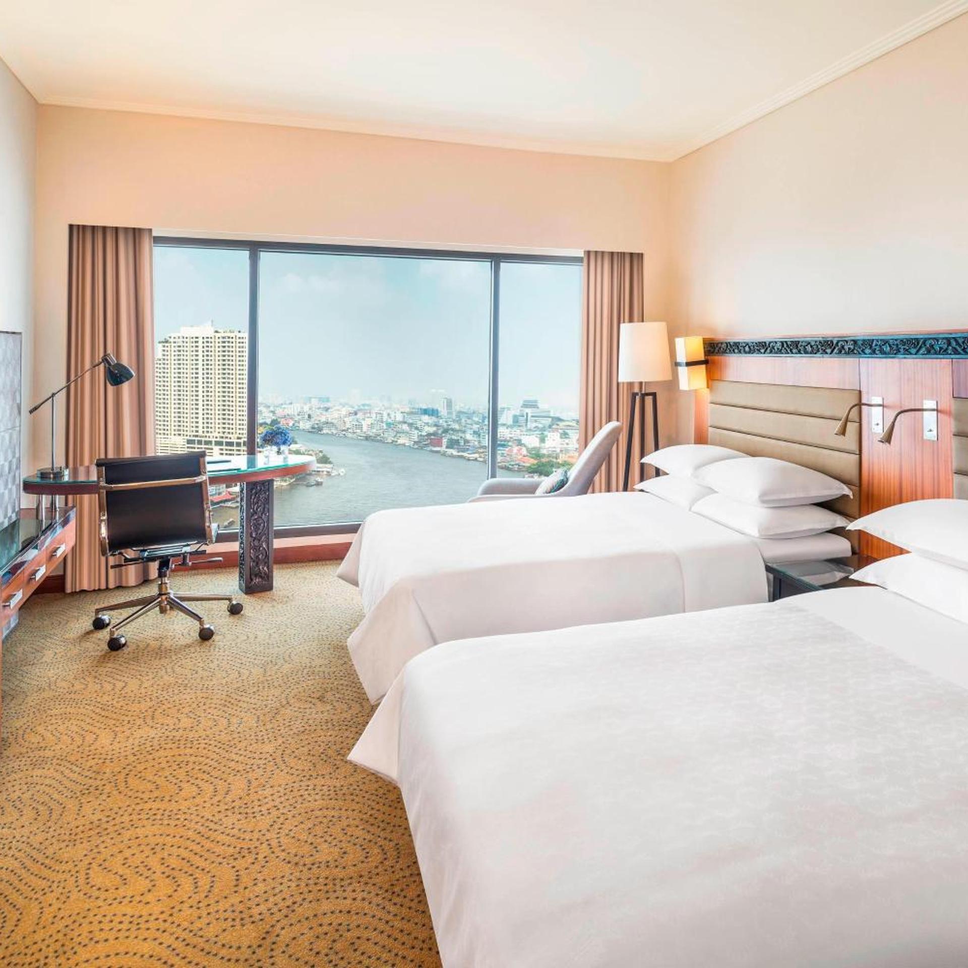 غرفة ديلوكس بسريرين مزدوجين بإطلالة على النهر، Royal Orchid Sheraton Riverside Hotel Bangkok 2/6