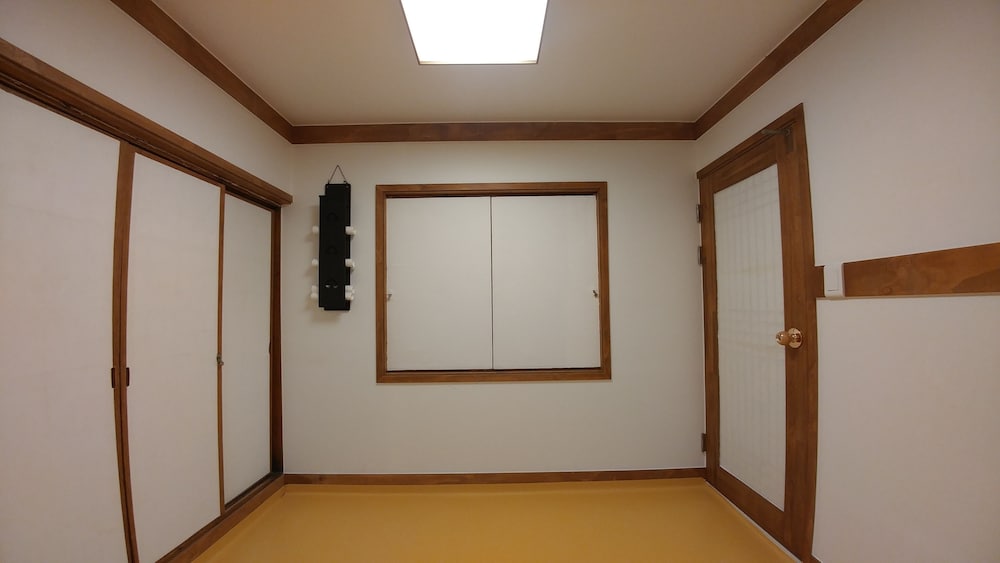 So Hyeon Dang Hanok Guesthouse 28/67