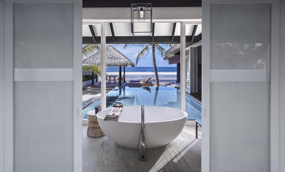 Naladhu Private Island Maldives 34/65