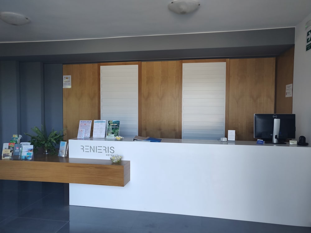 Renieris Hotel 5/75