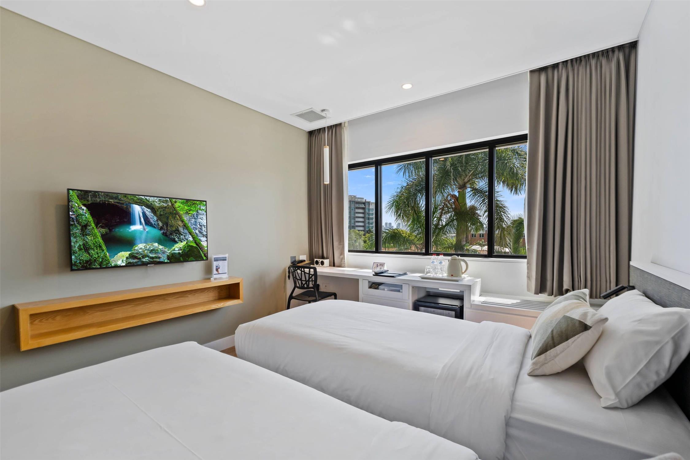Room, Twin Beds