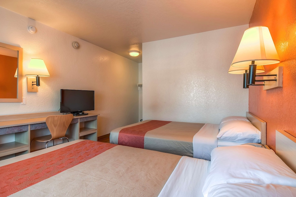 Motel6 El Monte, CA - Los Angeles 28/59