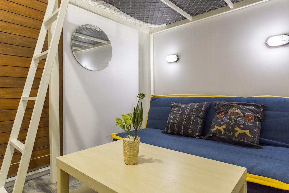 Stockhome Hostel Ayutthaya 20/30