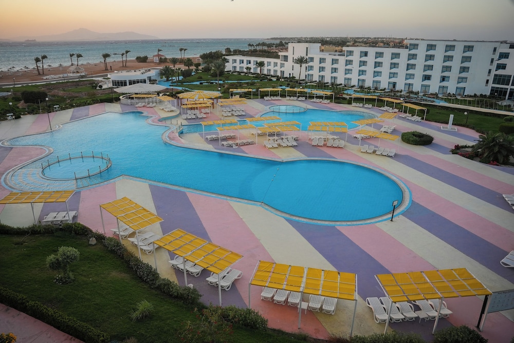 Amarina Star Resort & Aqua Park 32/44