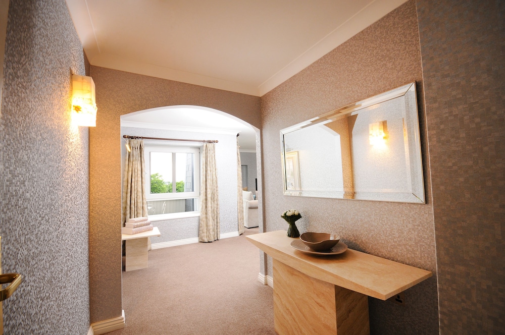 Flannerys Hotel Galway 33/60
