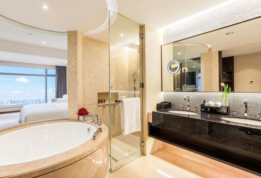 Nanyuan Universe Deluxe Hotel 67/69