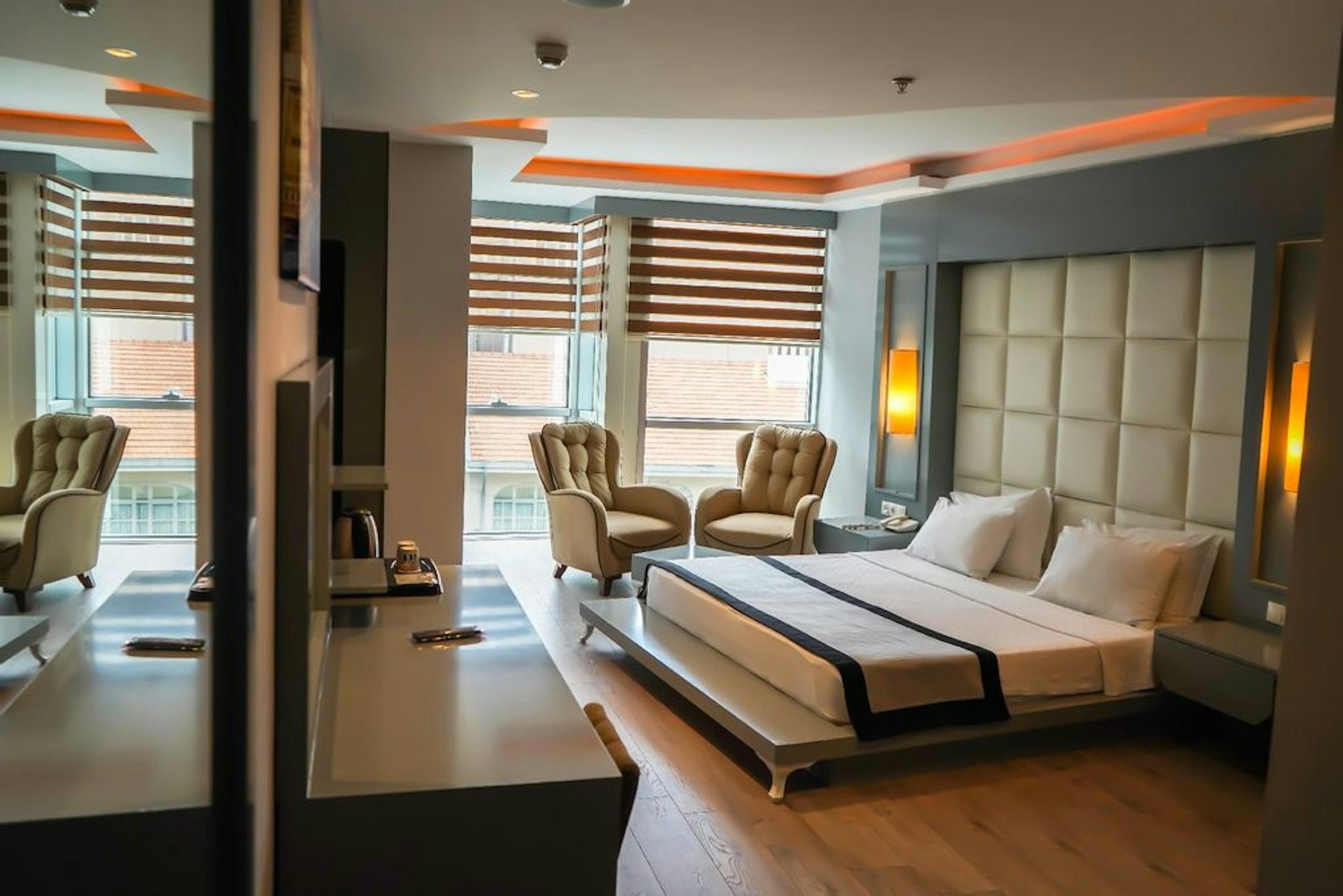Junior Suite, City View