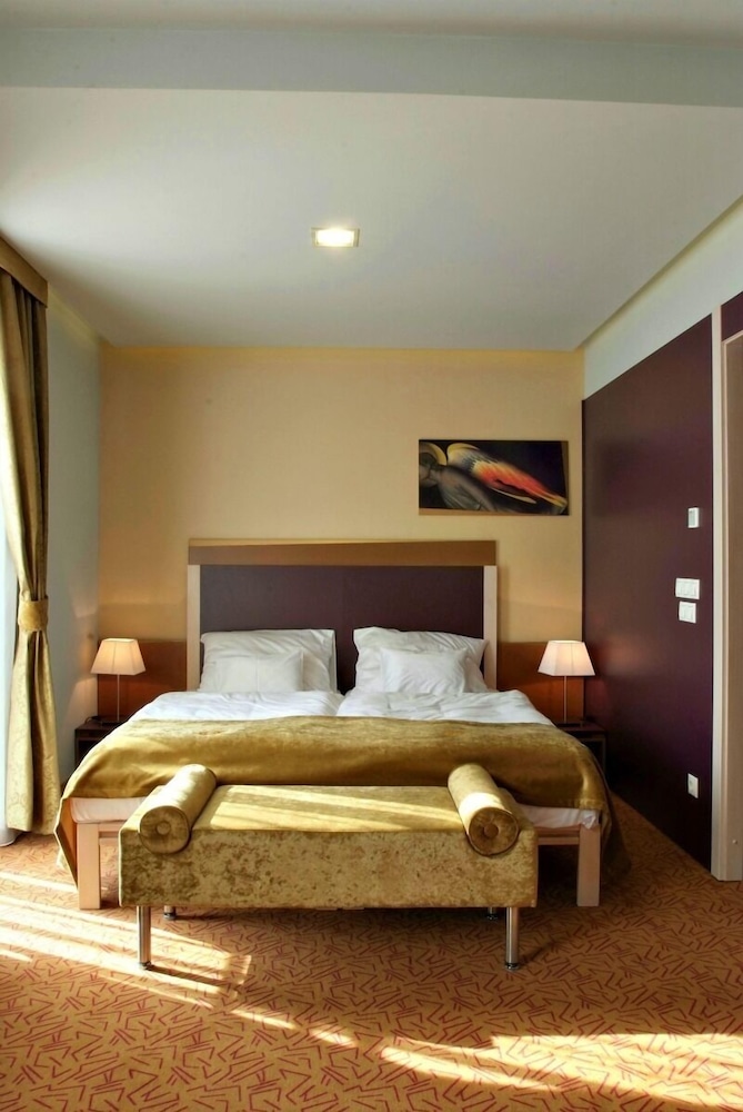 Szent Gellert Hotel 4/29