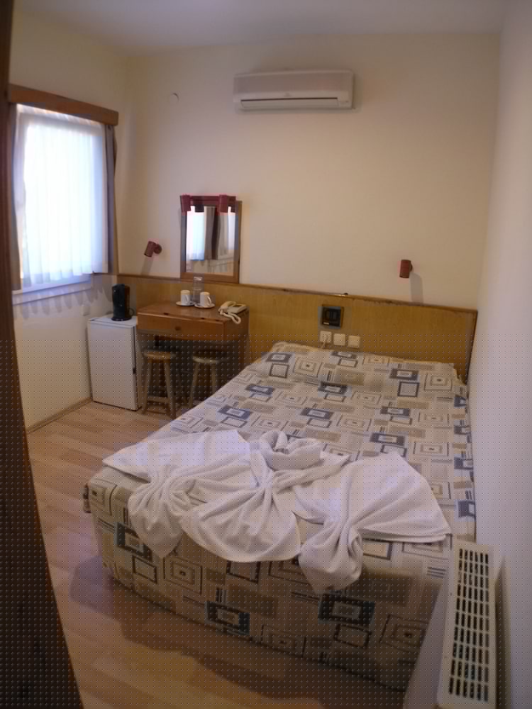 Kavala Studio 13/31