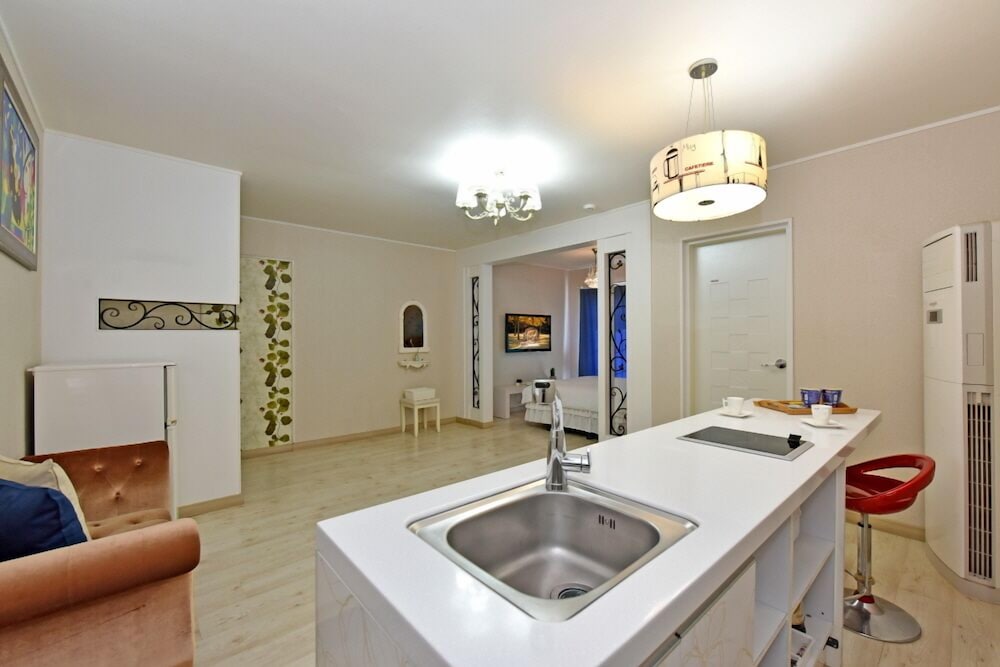 Namhae Bluemare Pension 45/50
