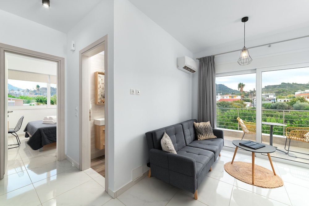 L&C Boutique Apartments 19/46
