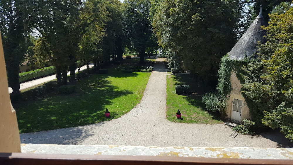 Chateau Le Sallay 47/58