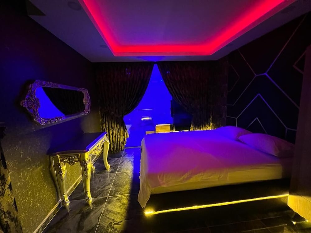 Kivanc Otel 12/23