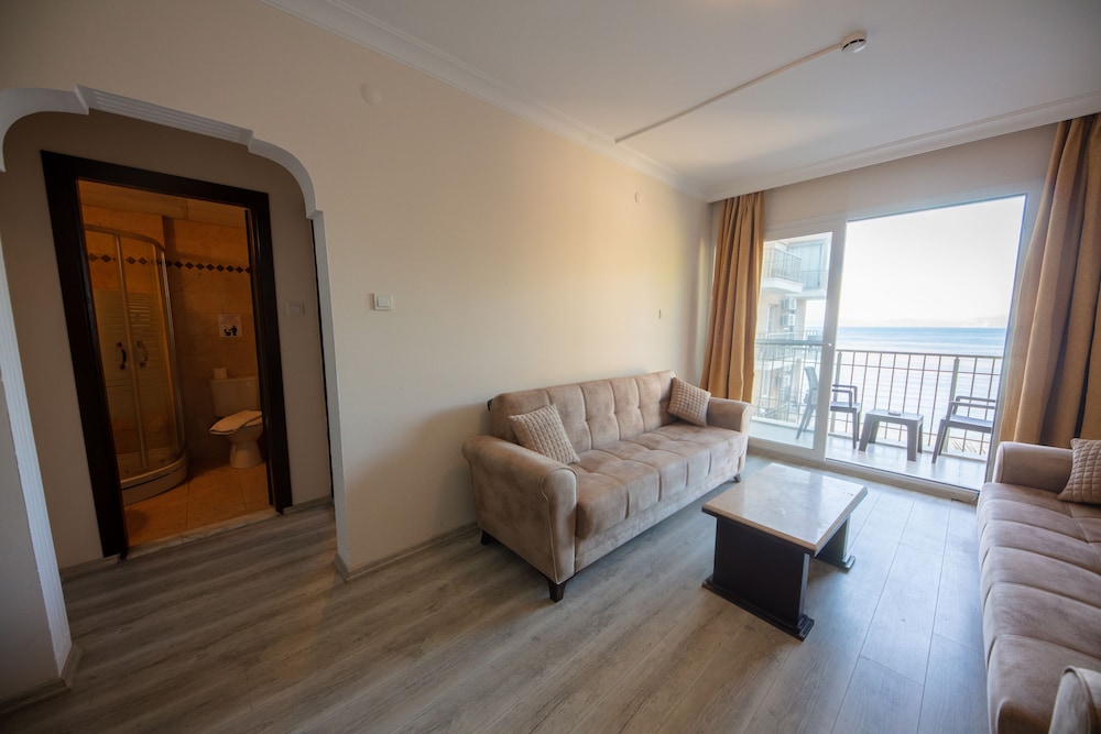 Melis Otel 42/65
