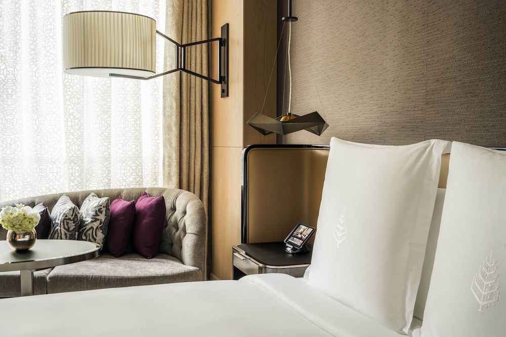 Four Seasons Hotel Dubai International Financial Centre 14/86