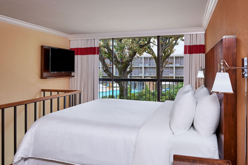 FOUR POINTS BY SHERATON LITTLE ROCK MIDTOWN 13/42