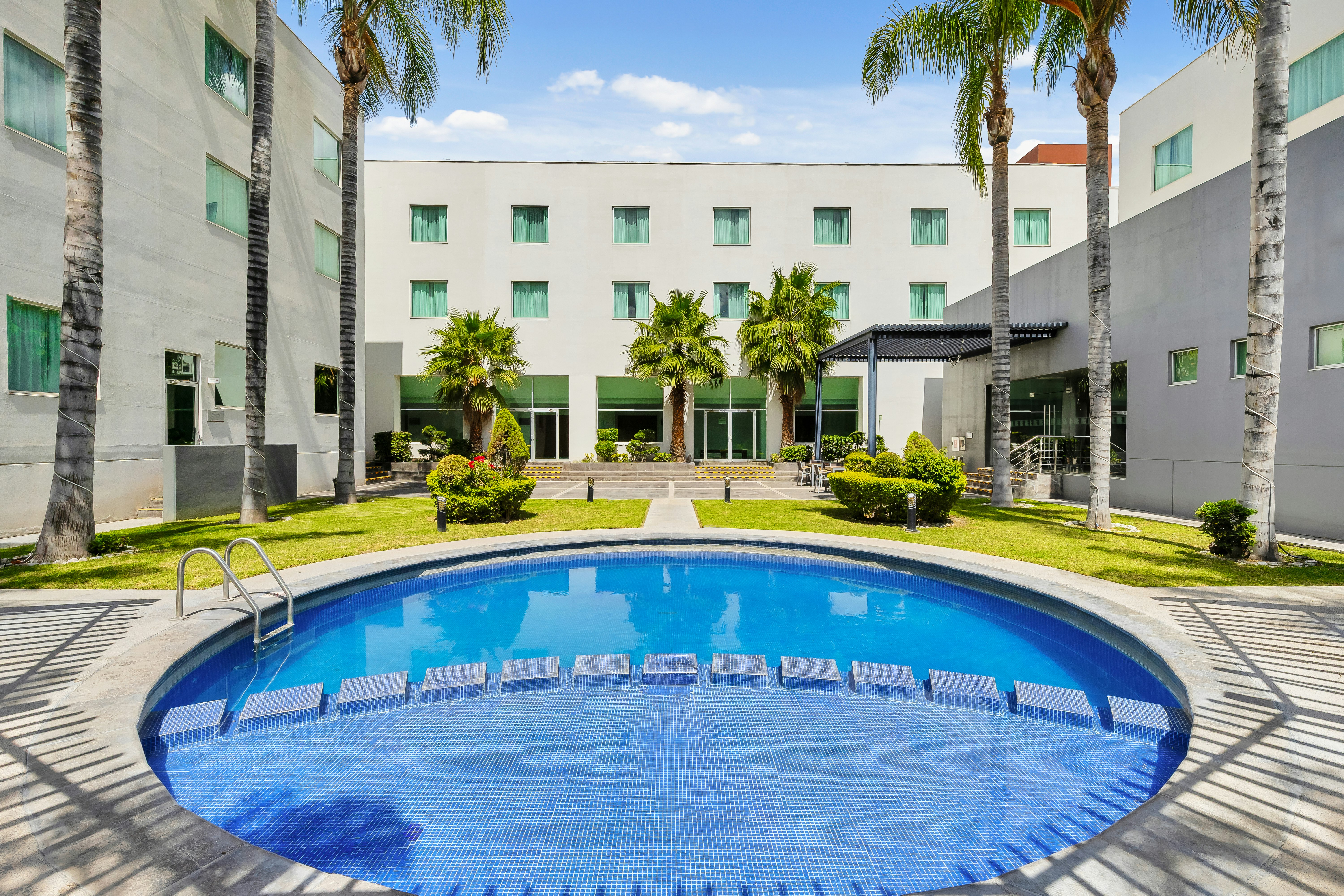 Fiesta Inn Express San Luis Potosi Oriente 47/50