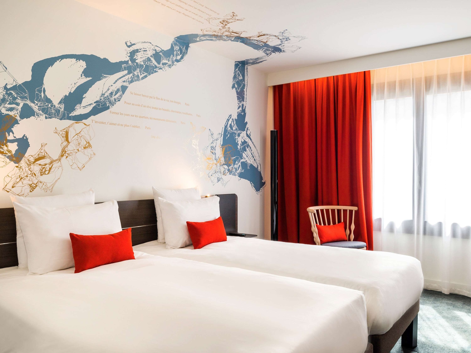EXECUTIVE, TWIN BEDS