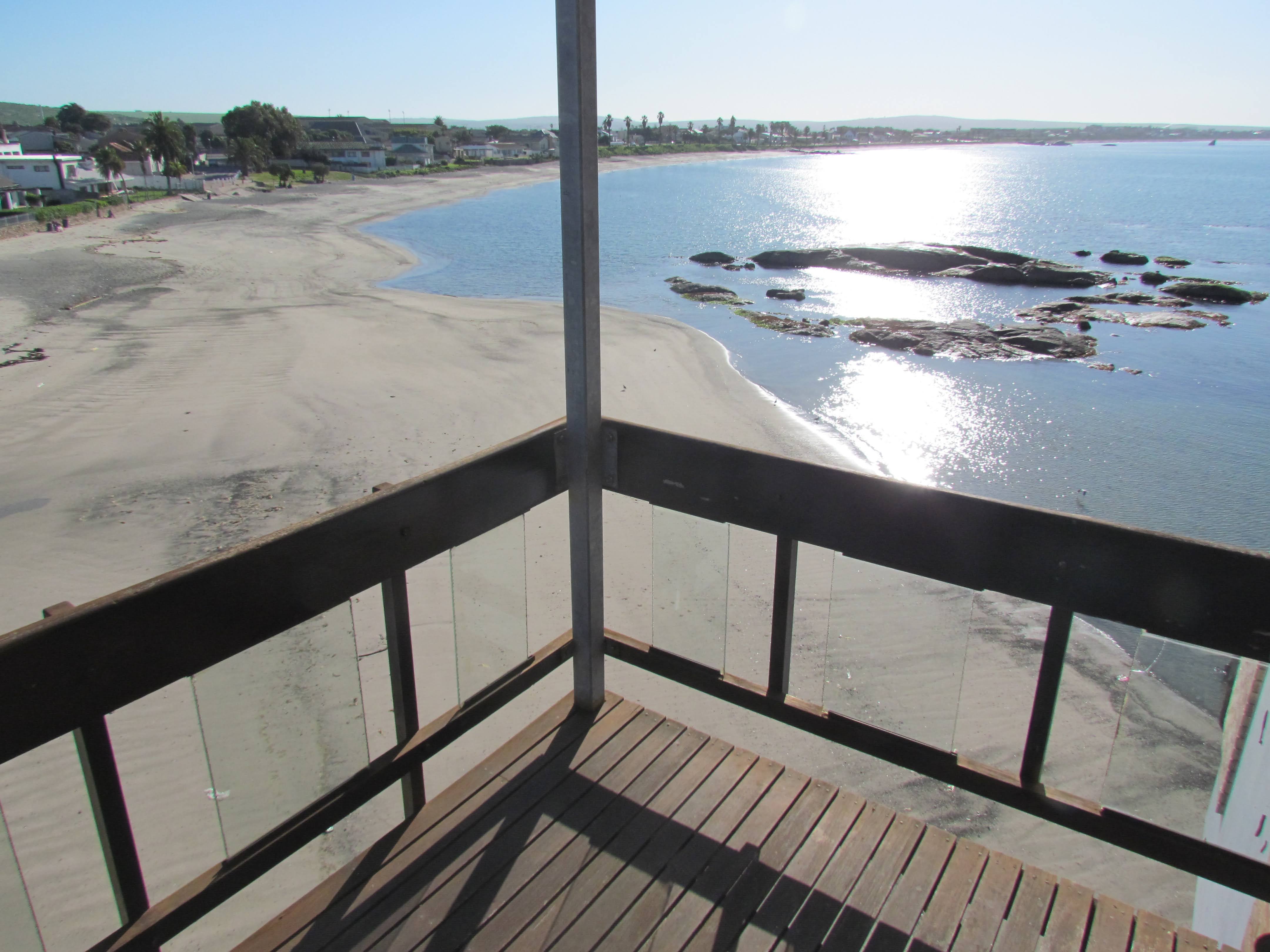 Hoedjiesbaai Hotel 12/26