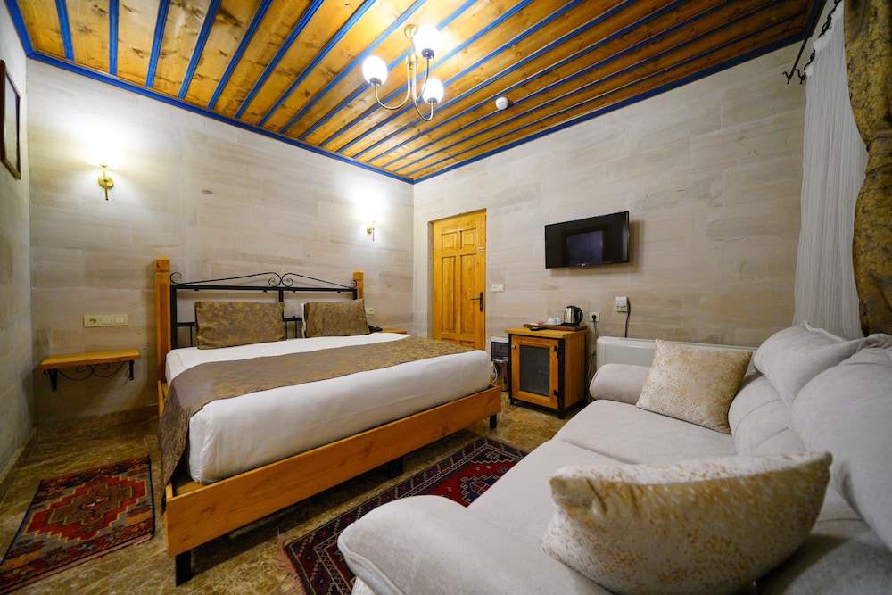 Cave Hotel Saksagan 15/48