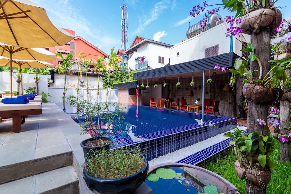 The Unique Angkor Villa 8/69