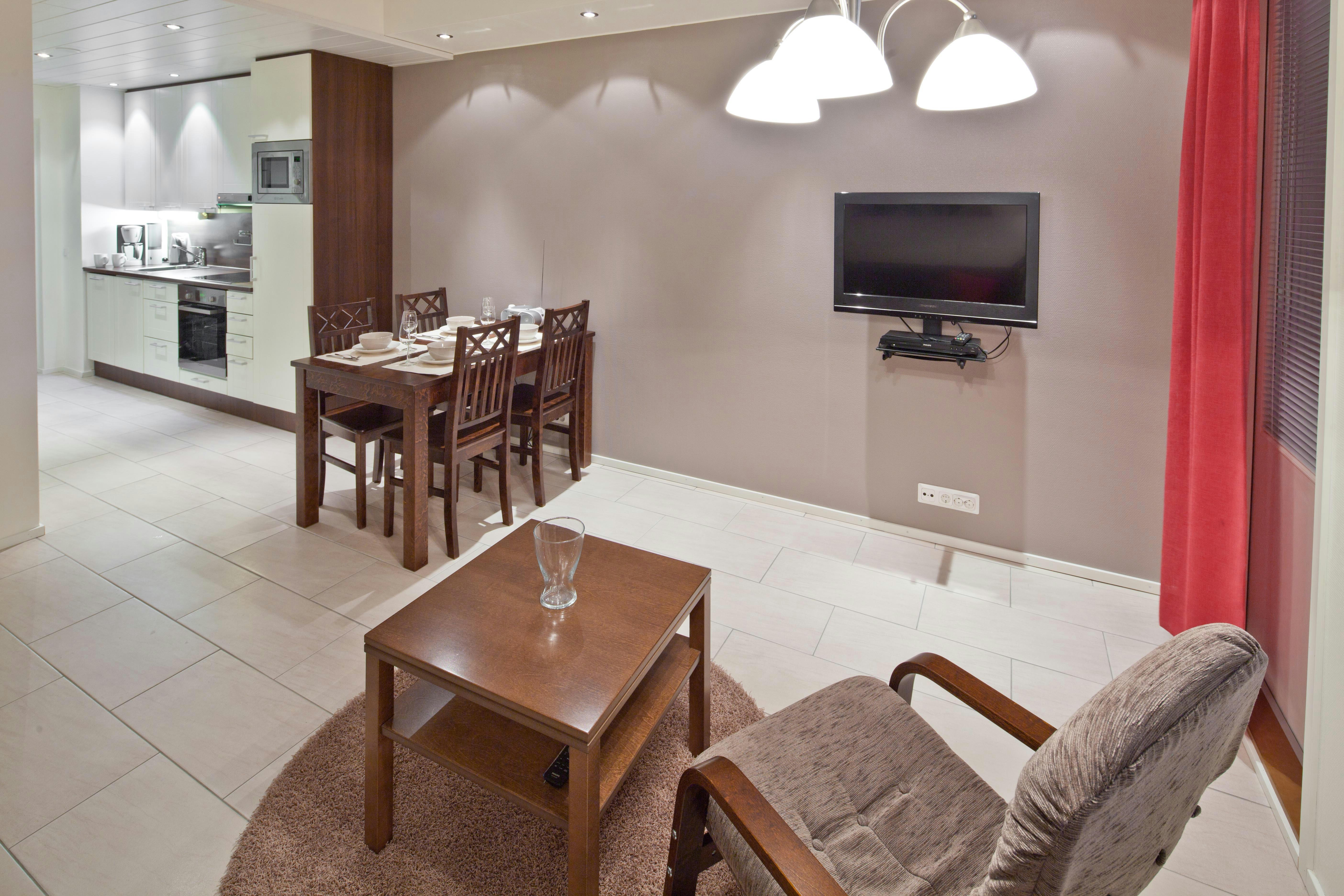 Lapland Hotels Sirkantahti 42/46