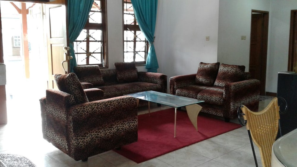Villa Kota Bunga Anyelir 30/51