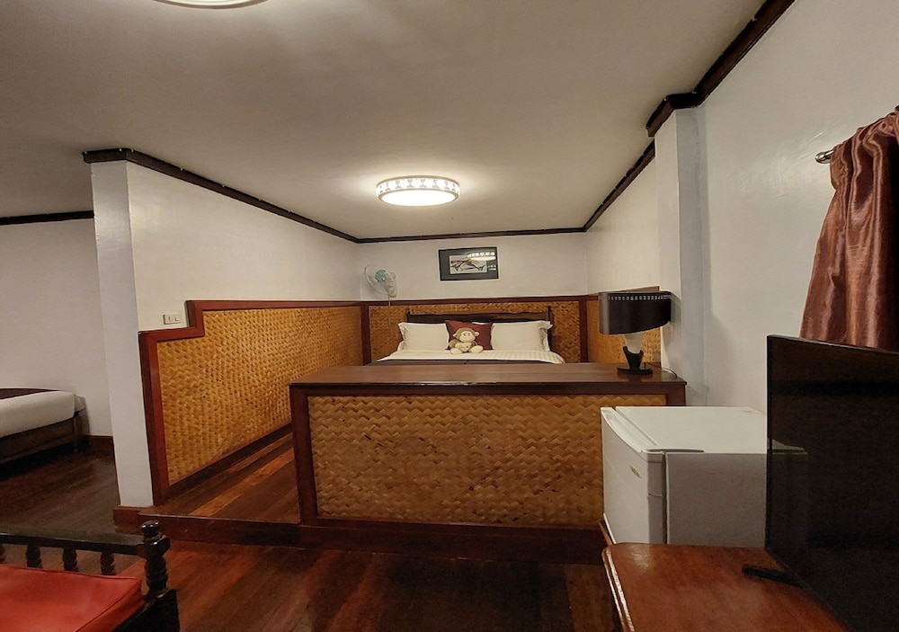 Doublegem Beach Resort 12/79