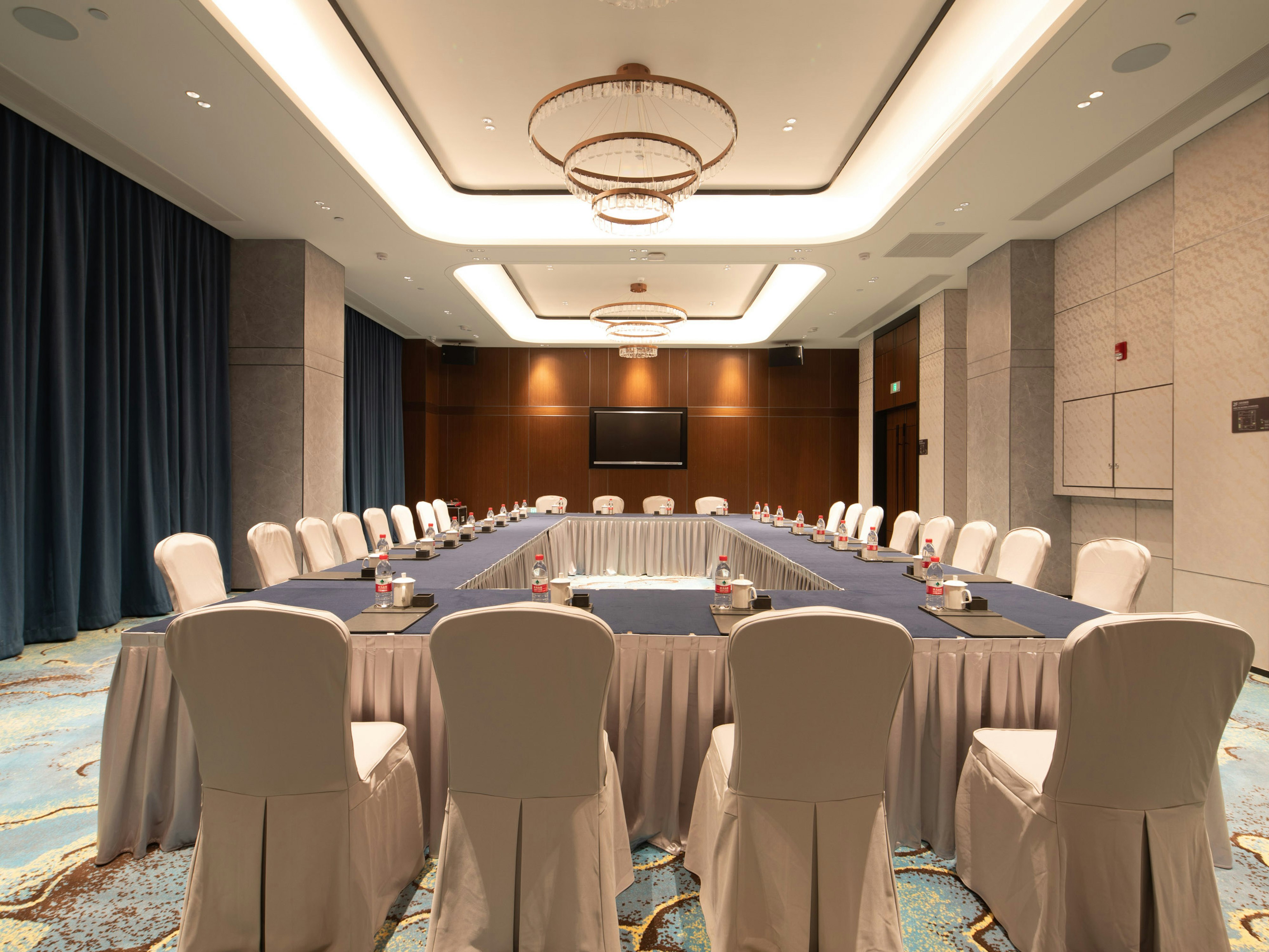 Hampton by Hilton Ningbo Eastern New Town 24/24