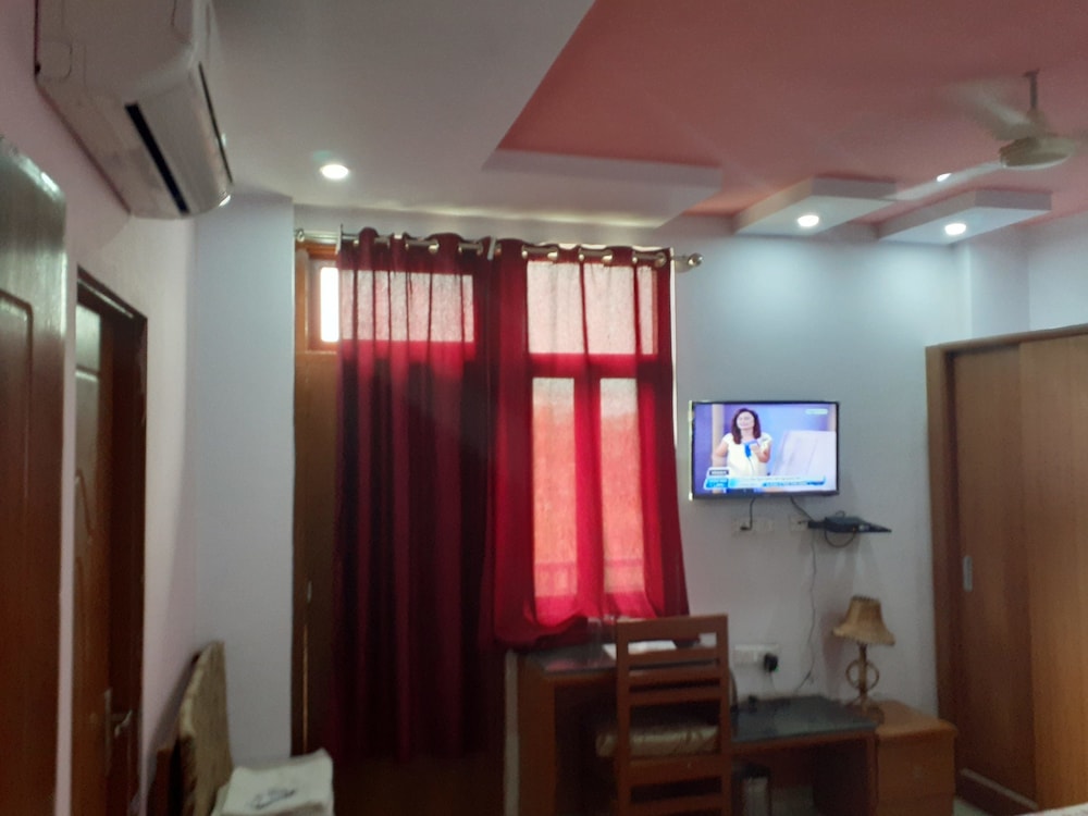 Airport Sky Inn 36/60