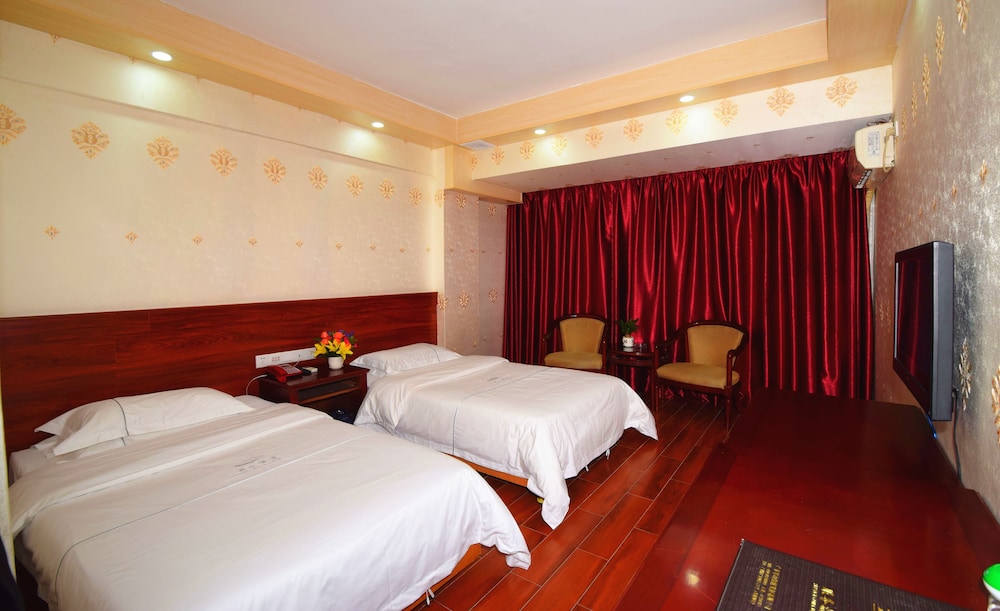 Junshan Hotel 38/75