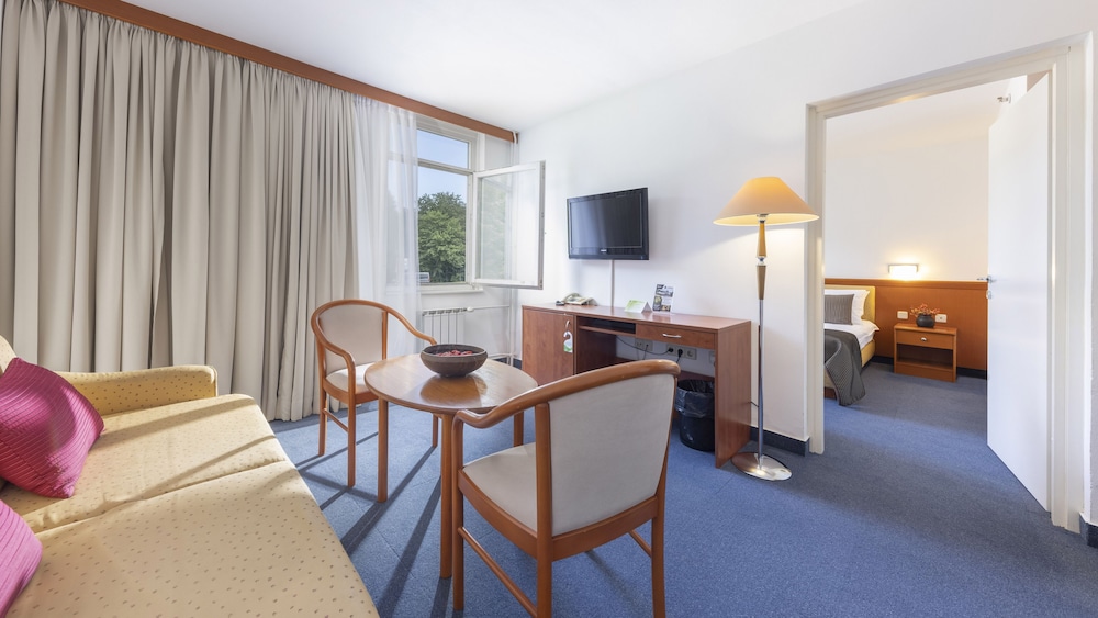 Hotel Jezero - Plitvice Lakes National Park 30/50